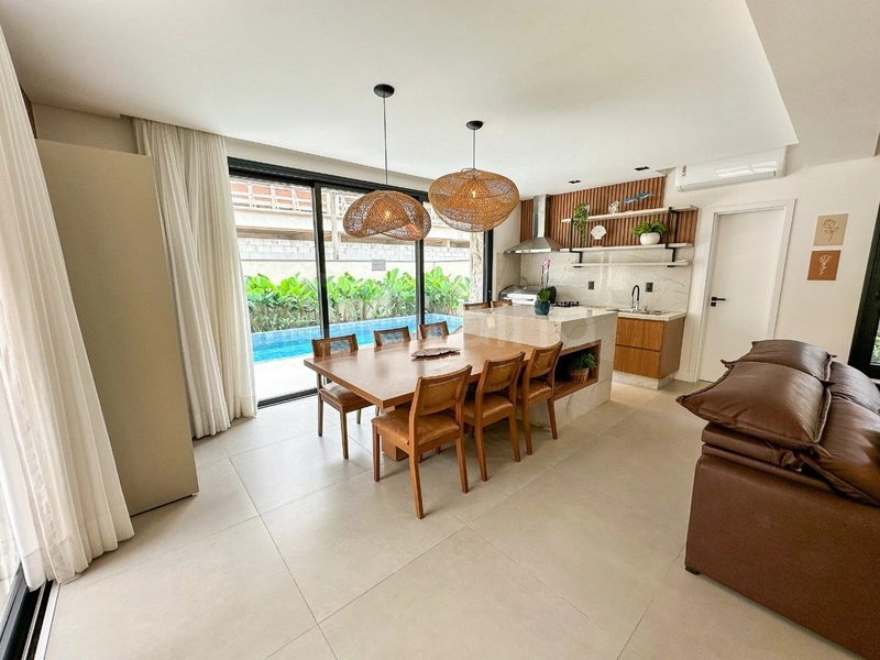 Casa alto padrão com 5 dormitórios no Campeche, Florianópolis: 5ª foto da galeria de imagens do imóvel