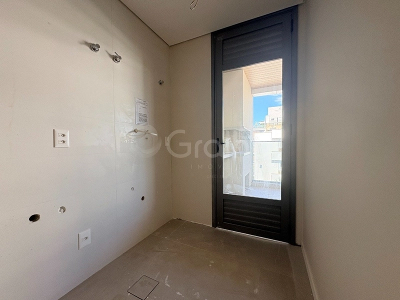 Apartamento com 3 suítes no Estreito: 8ª foto da galeria de imagens do imóvel