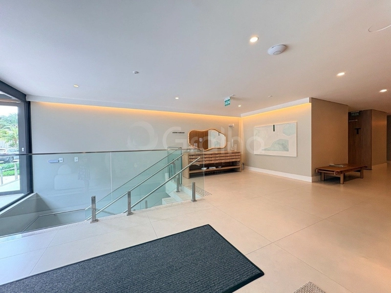 Apartamento com 3 suítes em Jurerê: 20ª foto da galeria de imagens do imóvel