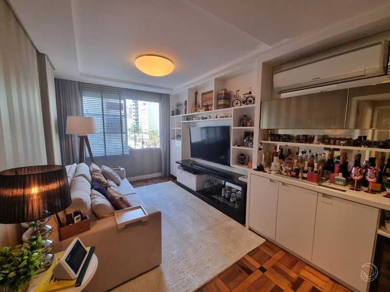 Apartamento no Centro com 3 dormitórios e 1 vaga de garagem: 1ª foto da galeria de imagens do imóvel