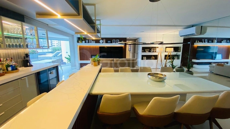 Apartamento  com 3 suítes no bairro Estreito: 8ª foto da galeria de imagens do imóvel