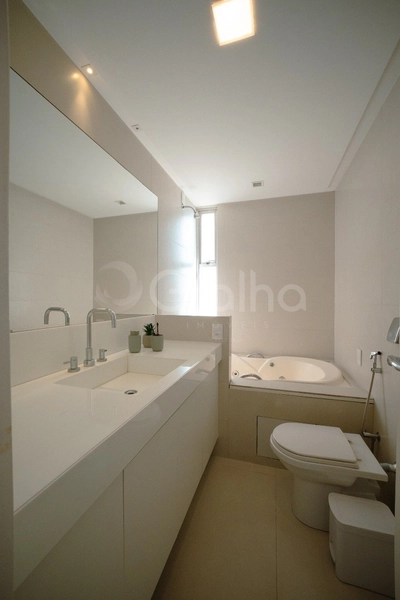 Apartamento com 3 dormitórios, sendo 1 suíte na Beira Mar: 11ª foto da galeria de imagens do imóvel