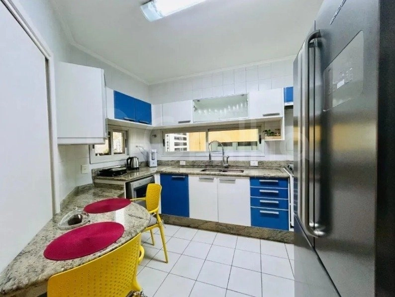 Apartamento com 3 dormitórios, sendo 1 suíte no Centro: 9ª foto da galeria de imagens do imóvel