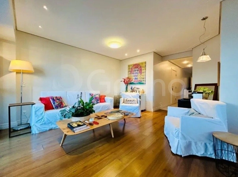 Apartamento com 3 dormitórios, sendo 1 suíte no Centro