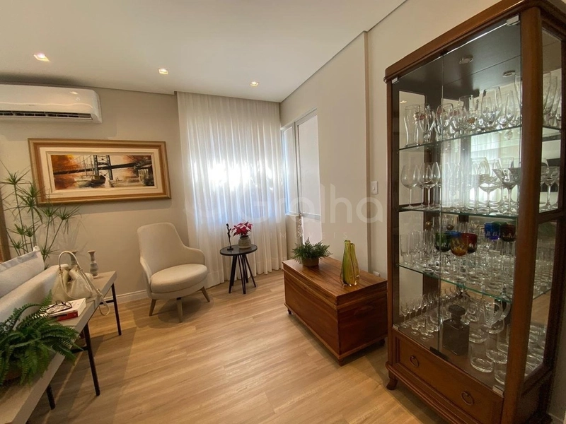 Apartamento com 2 dormitórios, sendo 1 suíte, no Centro: 8ª foto da galeria de imagens do imóvel
