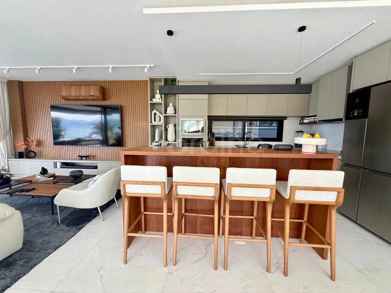 Apartamento com 3 suítes em Jurerê: 8ª foto da galeria de imagens do imóvel