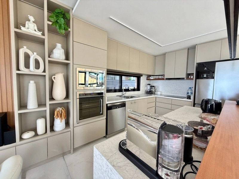 Apartamento com 3 suítes em Jurerê: 9ª foto da galeria de imagens do imóvel