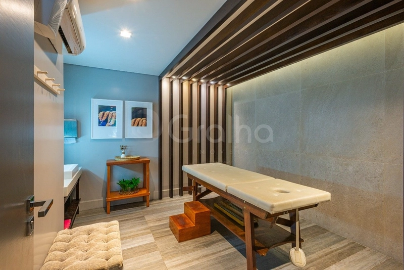 Apartamento com 4 suítes no Centro: 48ª foto da galeria de imagens do imóvel