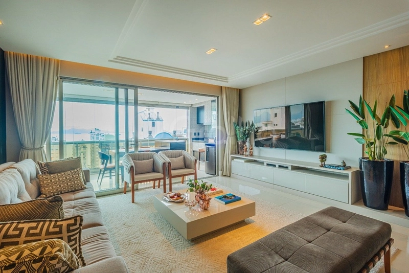 Apartamento com 4 suítes no Centro: 4ª foto da galeria de imagens do imóvel