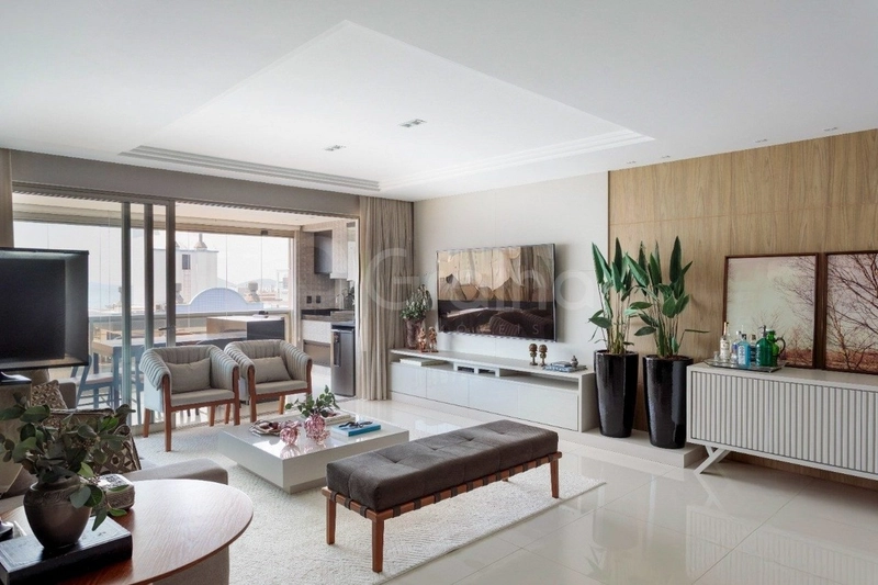 Apartamento com 4 suítes no Centro: 2ª foto da galeria de imagens do imóvel