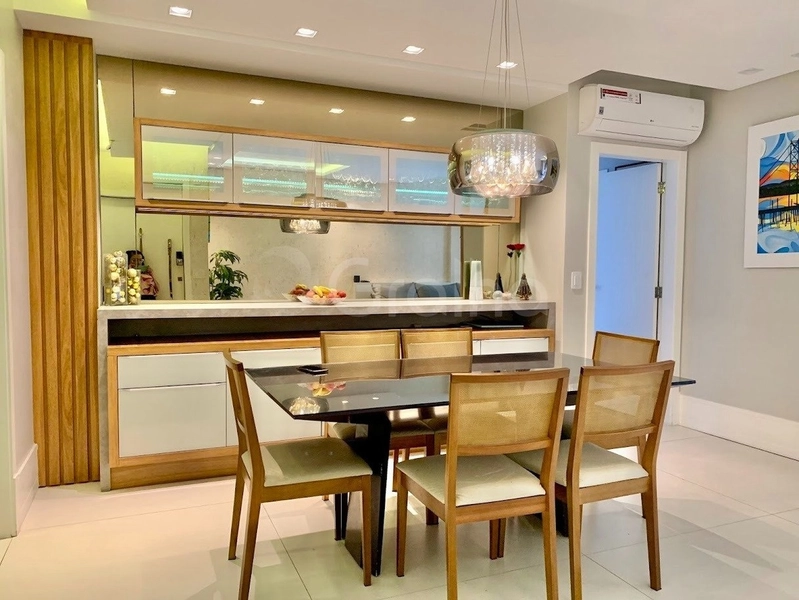 Apartamento com 3 dormitórios no Estreito: 1ª foto da galeria de imagens do imóvel