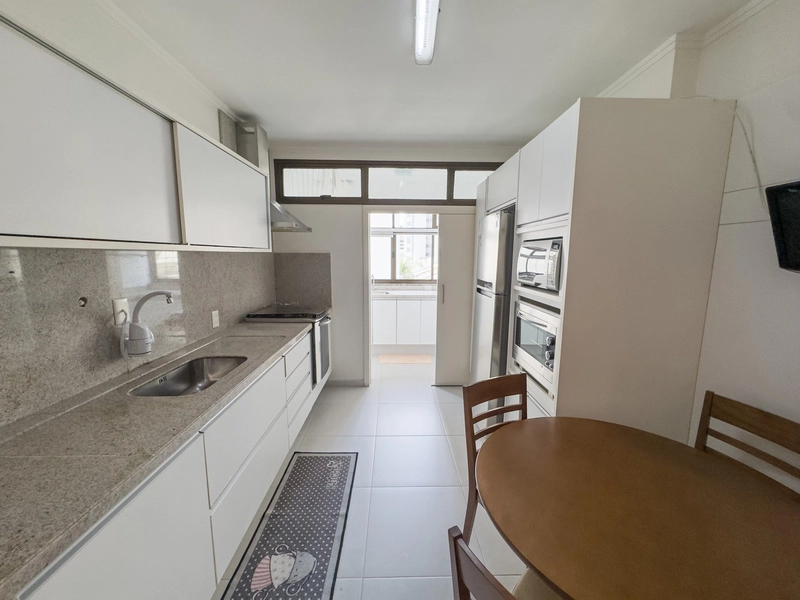 Apartamento com 3 dormitórios, sendo 2 suítes, no Centro: 9ª foto da galeria de imagens do imóvel