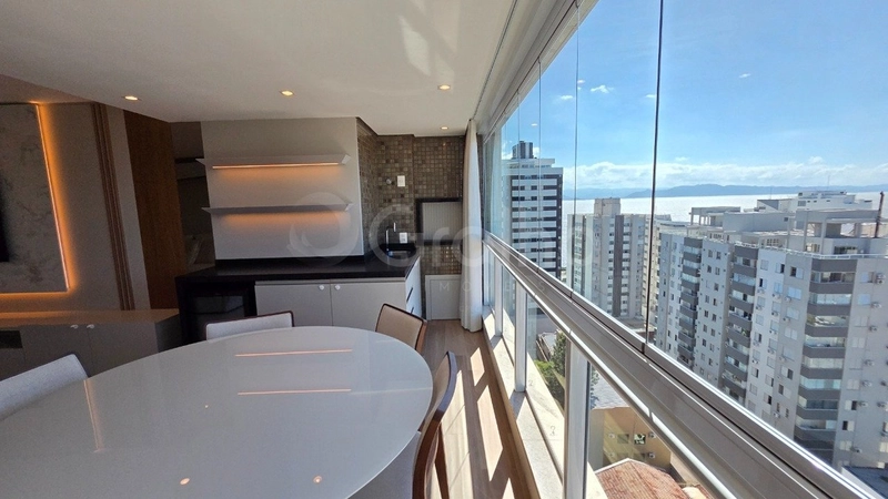 Apartamento com 3 suítes na Agronômica: 3ª foto da galeria de imagens do imóvel