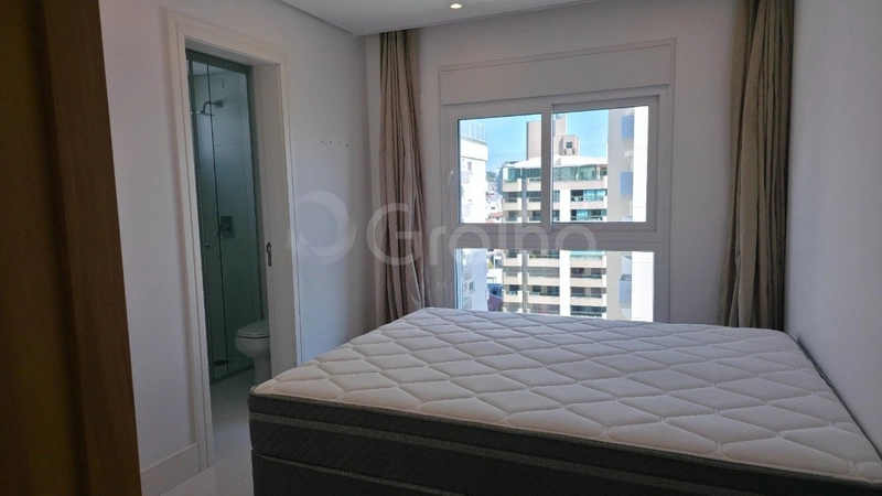 Apartamento com 3 suítes na Agronômica: 10ª foto da galeria de imagens do imóvel