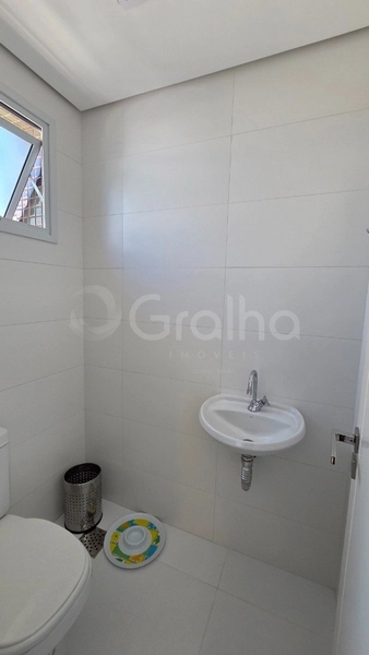 Apartamento com 3 suítes na Agronômica: 12ª foto da galeria de imagens do imóvel