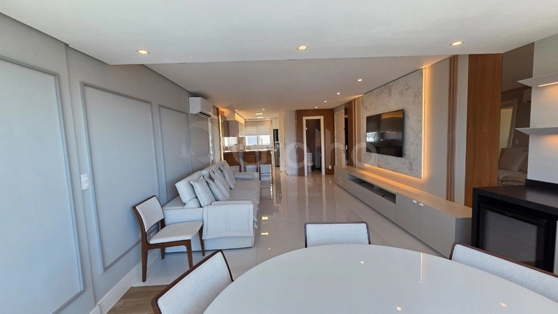 Apartamento com 3 suítes na Agronômica: 6ª foto da galeria de imagens do imóvel