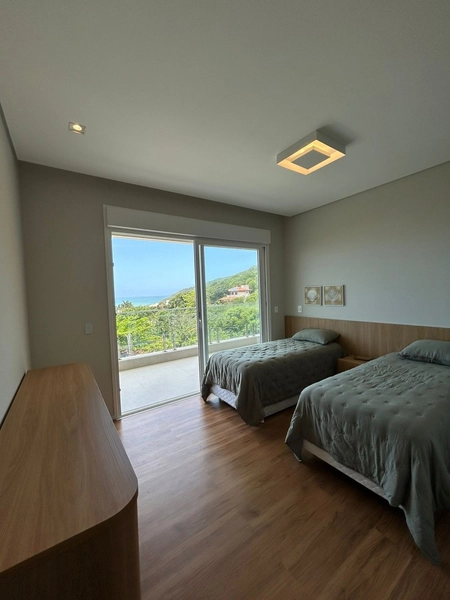 Casa residencial com 4 suítes na Praia Brava: 9ª foto da galeria de imagens do imóvel