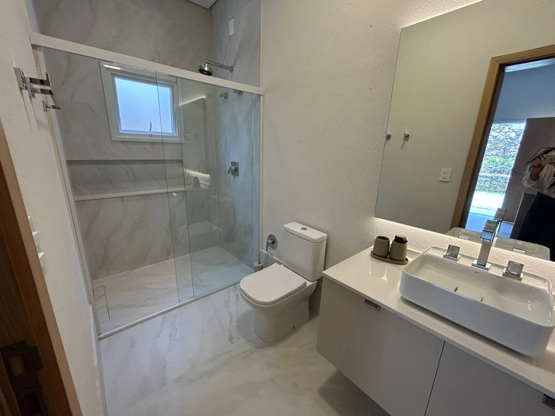 Casa residencial com 4 suítes na Praia Brava: 13ª foto da galeria de imagens do imóvel