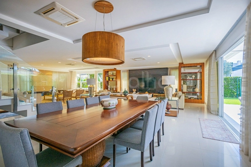 Casa com 6 dormitórios, sendo 5 suítes, em Jurerê Internacional: 9ª foto da galeria de imagens do imóvel