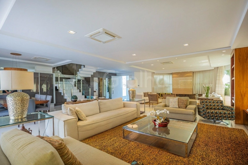 Casa com 6 dormitórios, sendo 5 suítes, em Jurerê Internacional: 1ª foto da galeria de imagens do imóvel