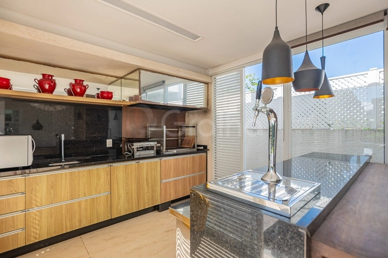 Casa com 6 dormitórios, sendo 5 suítes, em Jurerê Internacional: 40ª foto da galeria de imagens do imóvel