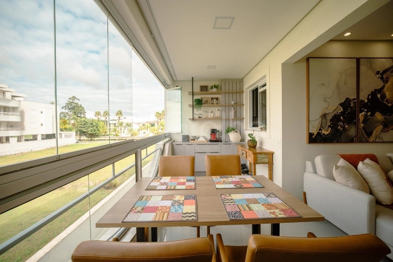 Apartamento com 3 dormitórios, sendo 2 suítes, em Jurerê: 5ª foto da galeria de imagens do imóvel