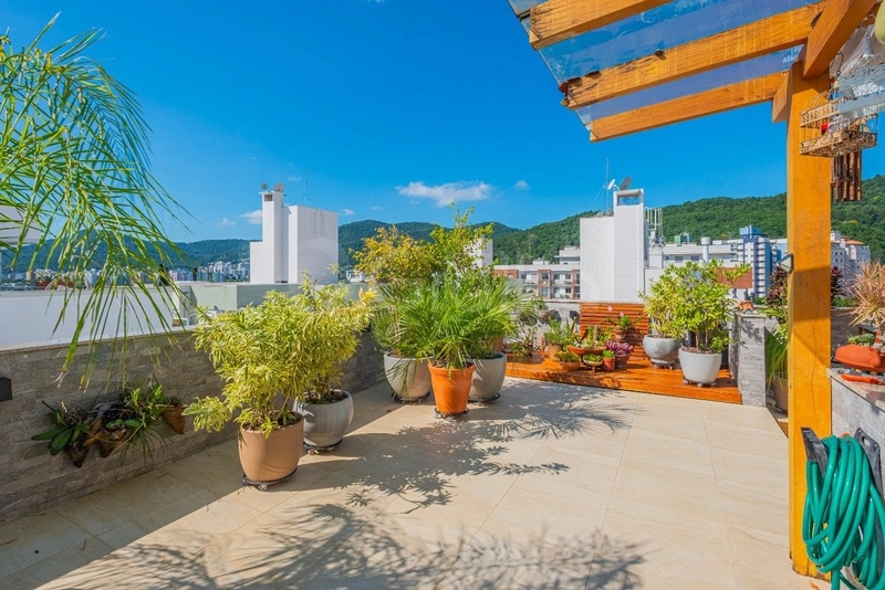 Cobertura com 2 dormitórios, sendo 1 suíte, no Córrego Grande: 9ª foto da galeria de imagens do imóvel