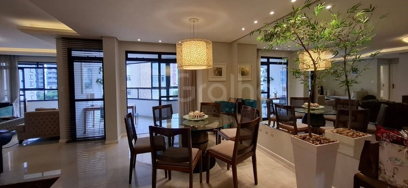 Apartamento com 4 dormitórios, sendo 2 suítes, no Centro: 7ª foto da galeria de imagens do imóvel