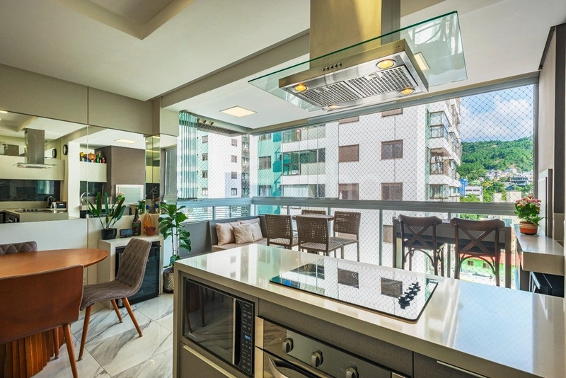 Apartamento com 3 dormitórios, sendo 1 suíte, no Itacorubi: 1ª foto da galeria de imagens do imóvel