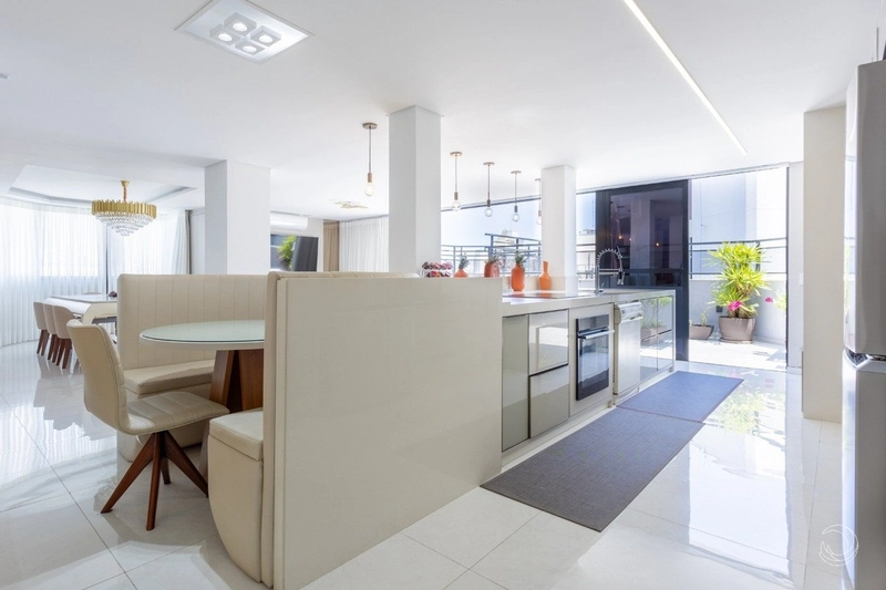 Cobertura Duplex com 4 suítes, no Centro: 6ª foto da galeria de imagens do imóvel