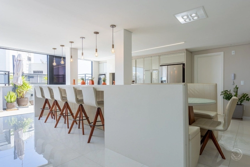 Cobertura Duplex com 4 suítes, no Centro: 5ª foto da galeria de imagens do imóvel