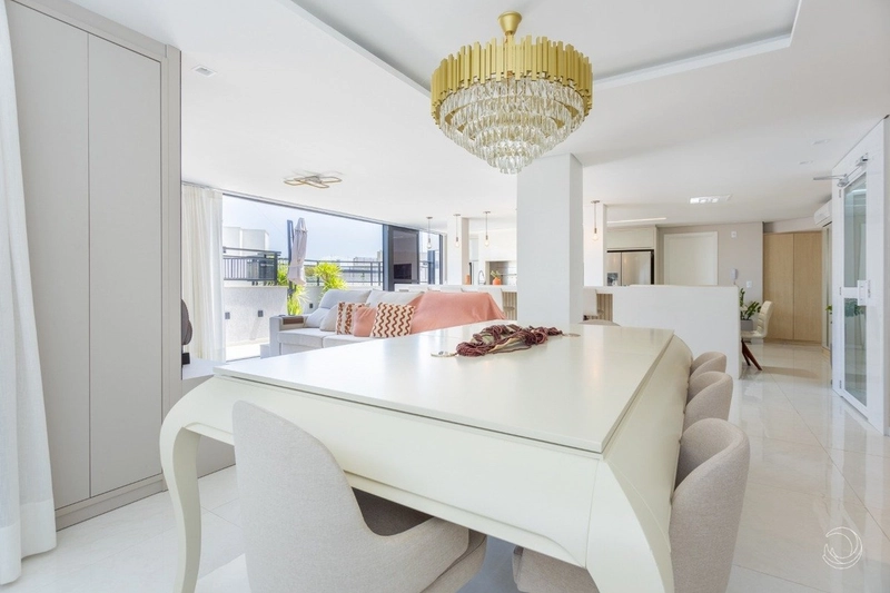 Cobertura Duplex com 4 suítes, no Centro: 2ª foto da galeria de imagens do imóvel