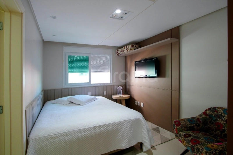 Apartamento com 3 suítes na Agronômica: 21ª foto da galeria de imagens do imóvel