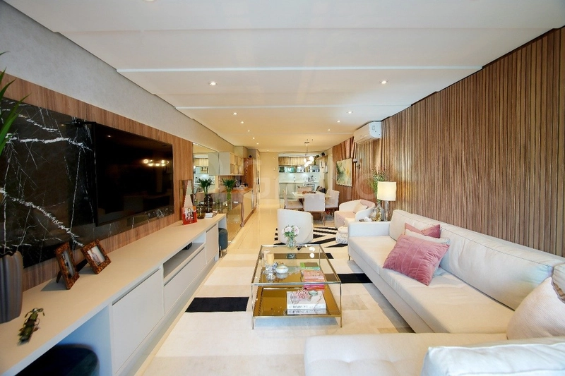 Apartamento com 3 suítes na Agronômica: 3ª foto da galeria de imagens do imóvel