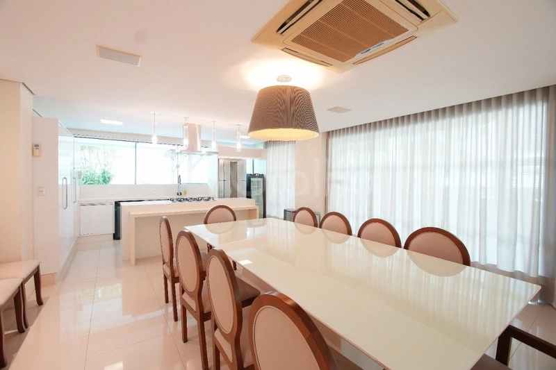 Apartamento com 3 suítes na Agronômica: 23ª foto da galeria de imagens do imóvel