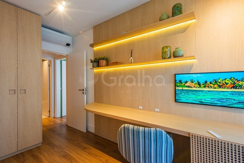 Apartamento com 2 dormitórios, sendo 1 suíte, em Jurerê: 22ª foto da galeria de imagens do imóvel
