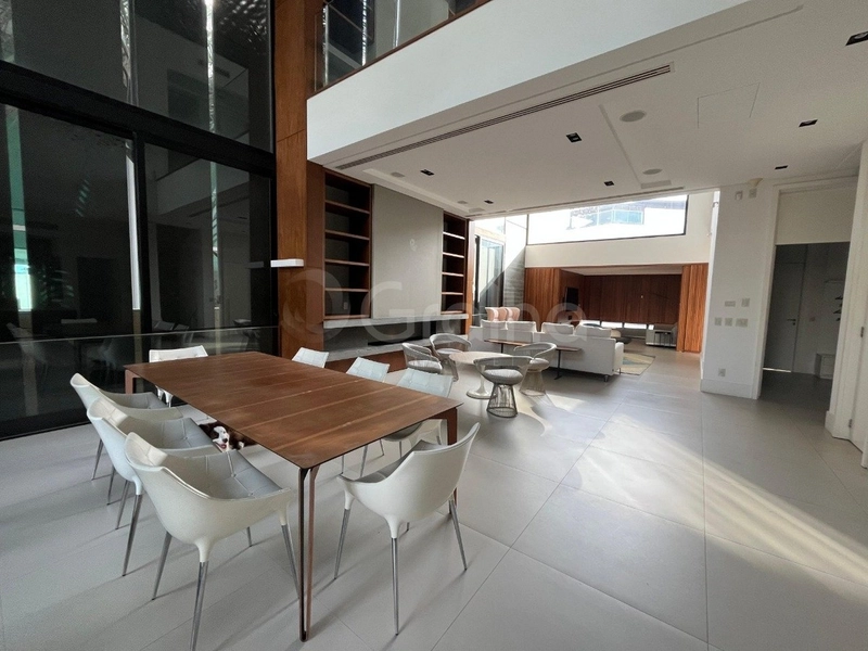 Casa condomínio com 5 dormitórios, sendo 3 suítes, no Cacupé: 1ª foto da galeria de imagens do imóvel