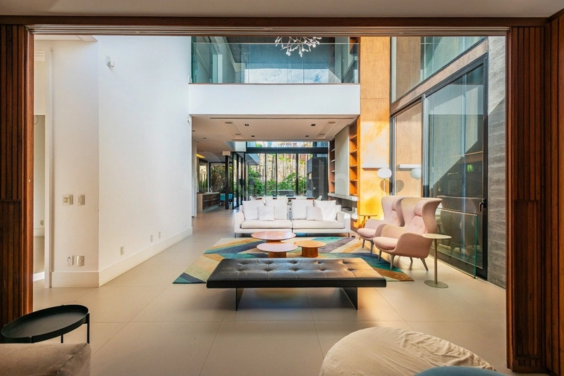 Casa condomínio com 5 dormitórios, sendo 3 suítes, no Cacupé: 8ª foto da galeria de imagens do imóvel