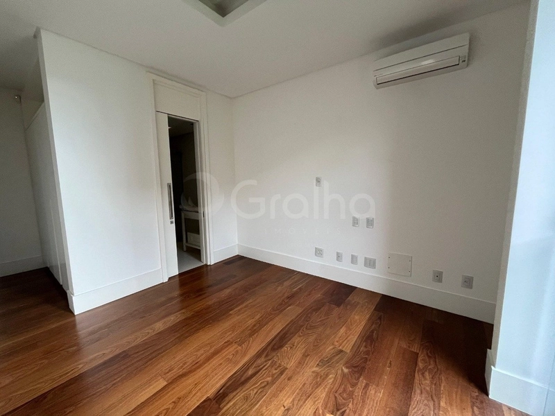 Casa condomínio com 5 dormitórios, sendo 3 suítes, no Cacupé: 17ª foto da galeria de imagens do imóvel