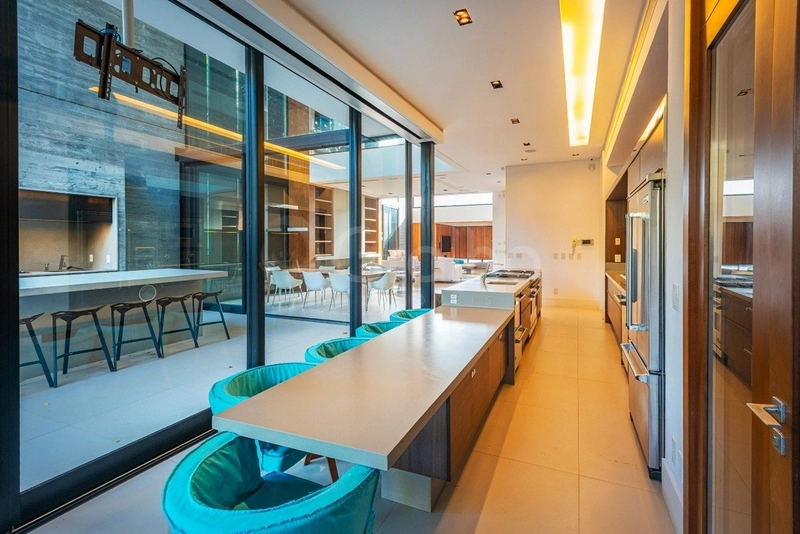 Casa condomínio com 5 dormitórios, sendo 3 suítes, no Cacupé: 13ª foto da galeria de imagens do imóvel