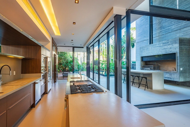 Casa condomínio com 5 dormitórios, sendo 3 suítes, no Cacupé: 16ª foto da galeria de imagens do imóvel
