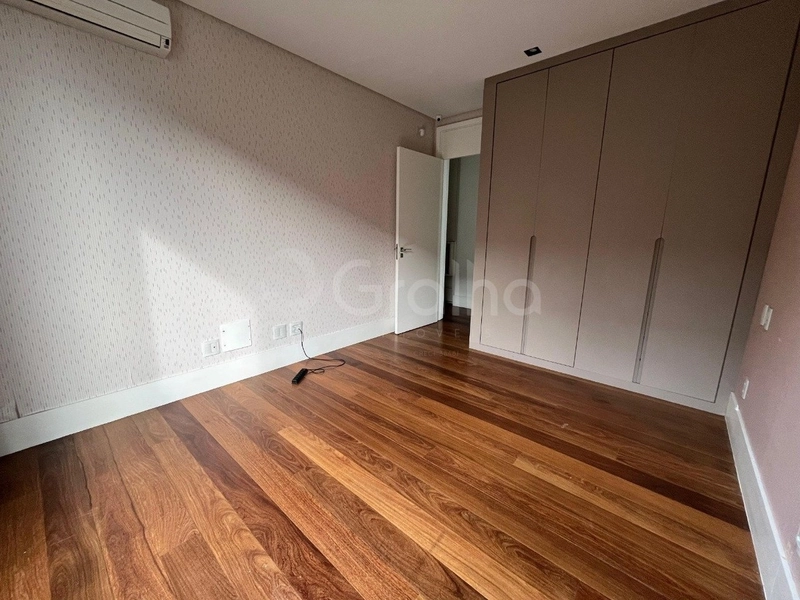 Casa condomínio com 5 dormitórios, sendo 3 suítes, no Cacupé: 18ª foto da galeria de imagens do imóvel