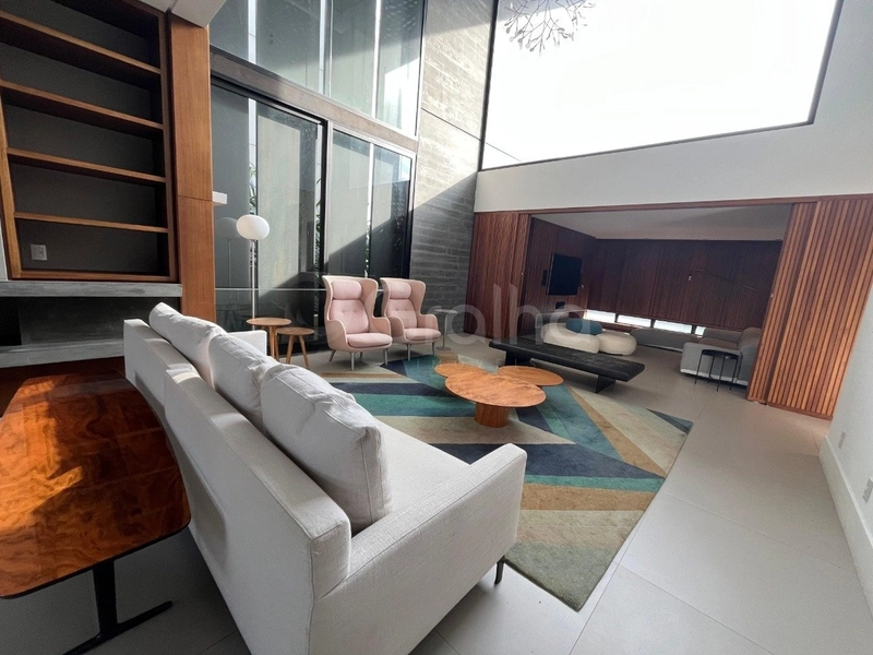 Casa condomínio com 5 dormitórios, sendo 3 suítes, no Cacupé: 2ª foto da galeria de imagens do imóvel
