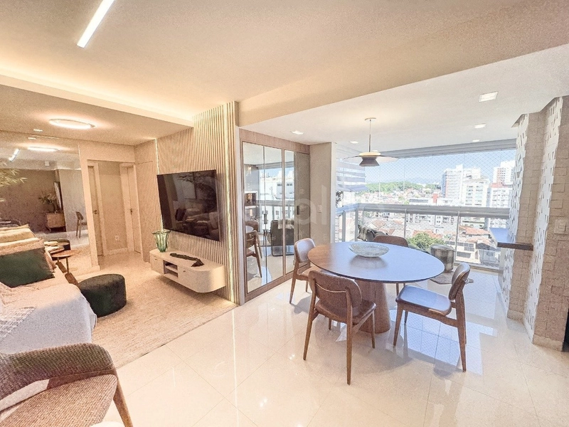 Apartamento com 2 dormitórios, sendo 1 suíte, na Agronômica: 4ª foto da galeria de imagens do imóvel
