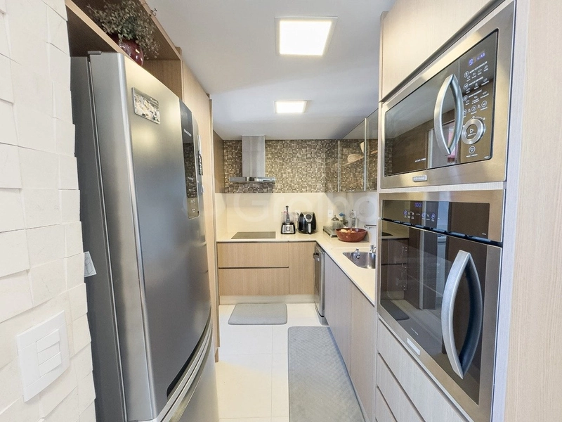 Apartamento com 2 dormitórios, sendo 1 suíte, na Agronômica: 14ª foto da galeria de imagens do imóvel