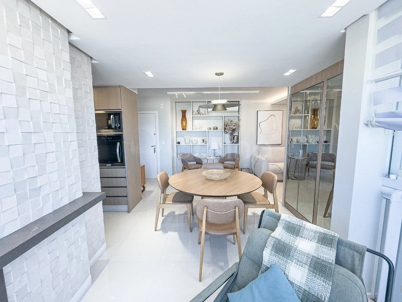 Apartamento com 2 dormitórios, sendo 1 suíte, na Agronômica: 7ª foto da galeria de imagens do imóvel