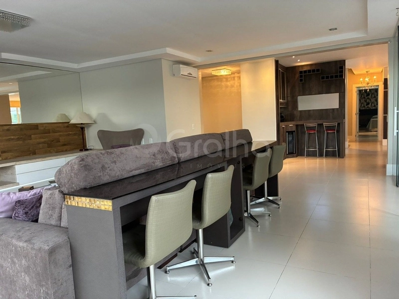 Cobertura com 4 suites em Jurerê: 9ª foto da galeria de imagens do imóvel