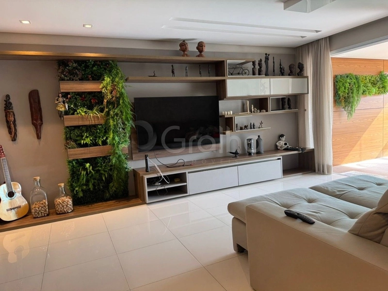 Apartamento com 3 Suítes na Agronômica: 3ª foto da galeria de imagens do imóvel