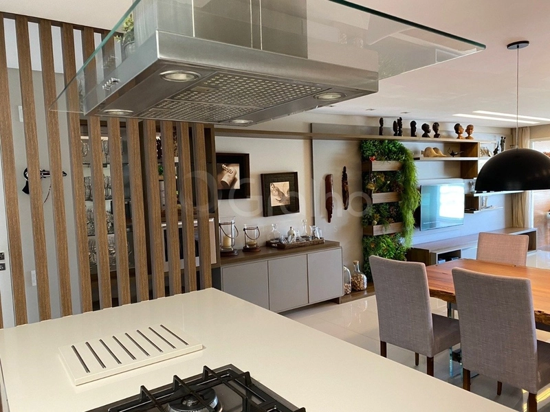 Apartamento com 3 Suítes na Agronômica: 20ª foto da galeria de imagens do imóvel