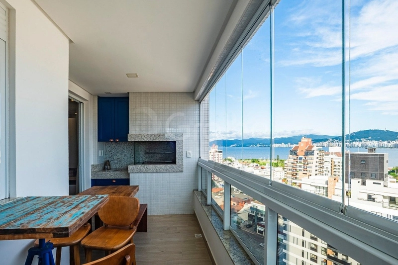 Apartamento com 3 dormitórios, sendo 1 suíte, no Balneário Estreito: 3ª foto da galeria de imagens do imóvel